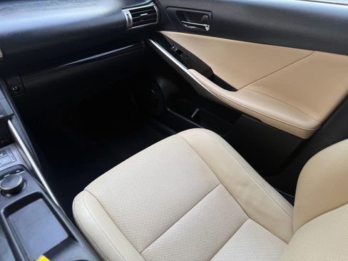 Used 2015 Lexus IS 250 image 10