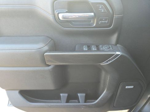 Used 2021 GMC Sierra 1500 AT4 w/ AT4 Preferred Package image 9