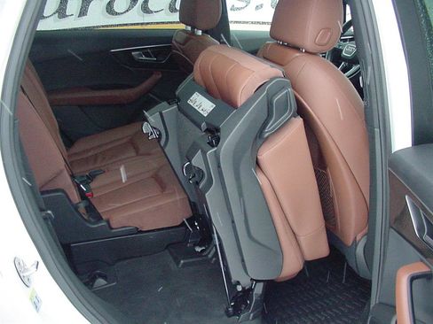 Used 2021 Audi Q7 3.0T Premium Plus w/ Premium Plus Package image 49