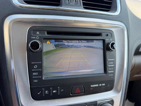 Used 2015 GMC Acadia SLT FWD image 21