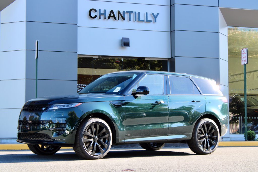 New 2027 Land Rover Range Rover Sport Dynamic SE AWD/4WD image 1