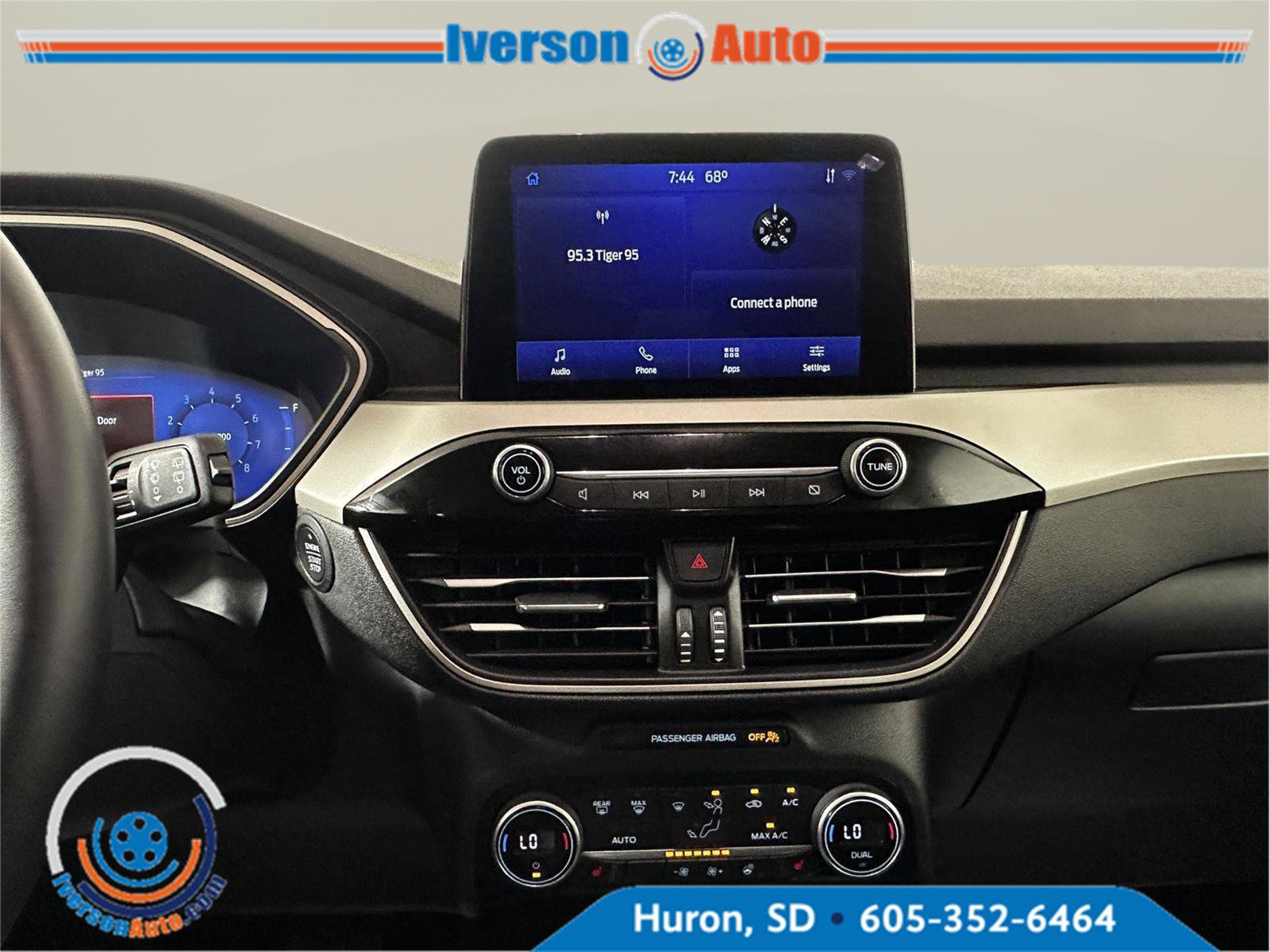 Used 2021 Ford Escape SEL w/ Technology Package AWD/4WD image 24