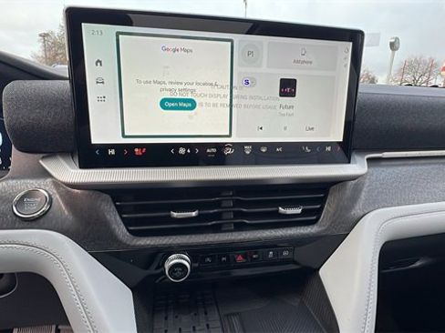 Used 2025 Ford Explorer Platinum w/ Ultimate Package image 29