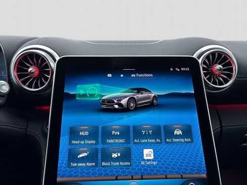 Used 2023 Mercedes-Benz SL 55 AMG 4MATIC image 17