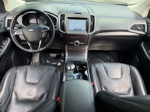 Used 2019 Ford Edge Titanium w/ Equipment Group 301A FWD image 39