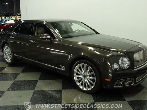 Used 2020 Bentley Mulsanne RWD image 14