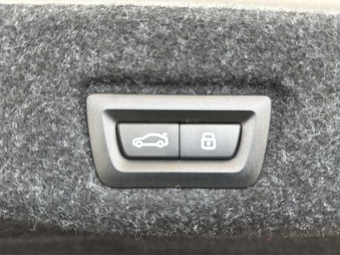 Used 2026 BMW 530i RWD image 16