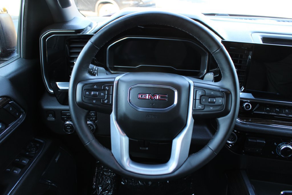 Used 2023 GMC Sierra 1500 Elevation w/ Elevation Premium Package AWD/4WD image 19