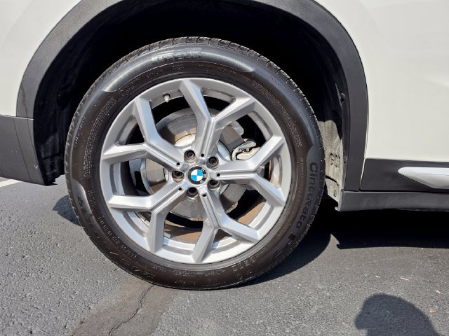 Used 2024 BMW X4 xDrive30i w/ Premium Package AWD/4WD image 7