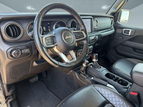 Used 2021 Jeep Gladiator Overland AWD/4WD image 4