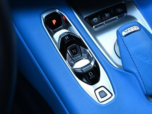 Used 2023 Chevrolet Corvette Stingray Premium Cpe w/ Z51 Performance Package RWD image 21