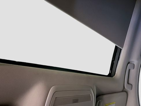 Used 2025 MAZDA CX-50 AWD 2.5 S w/ Premium Package image 27