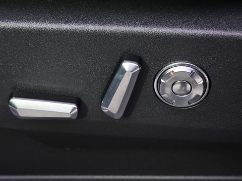 New 2026 Lincoln Navigator Reserve AWD/4WD image 13