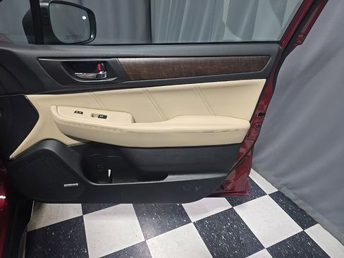 Used 2018 Subaru Outback 2.5i Limited image 6