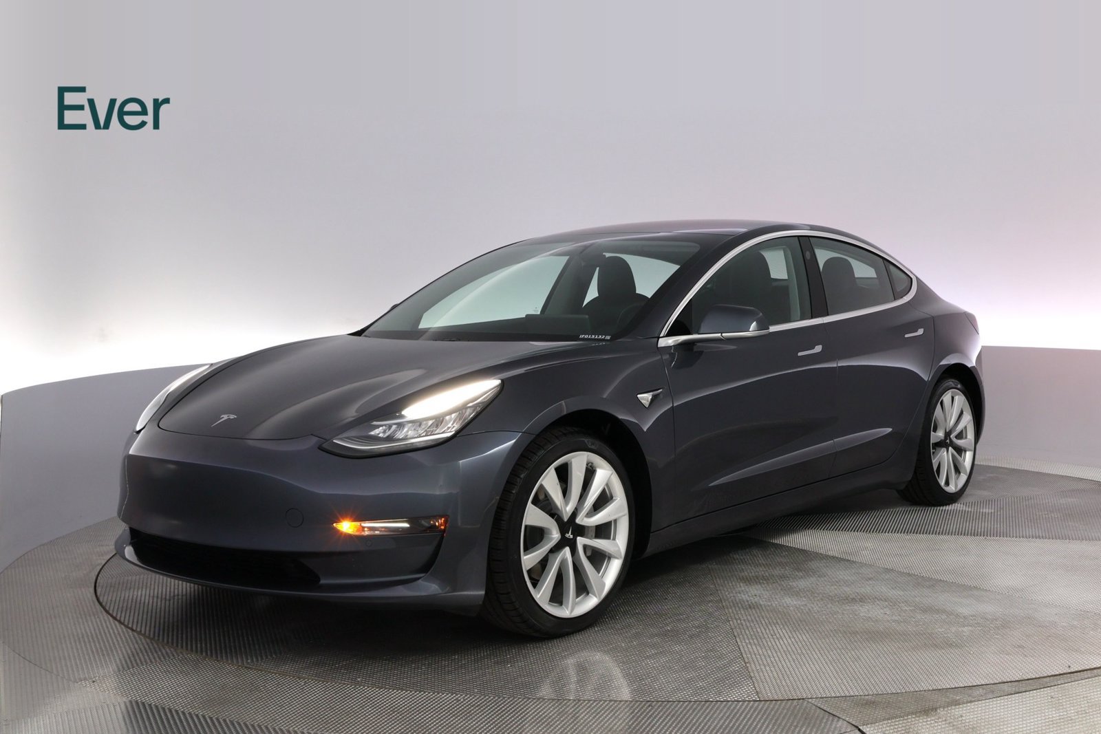 Used 2018 Tesla Model 3 Long Range RWD image 2