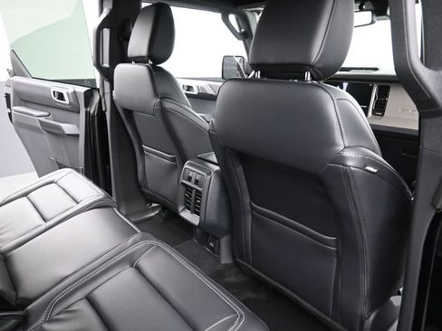 New 2026 Ford Bronco Outer Banks AWD/4WD image 12