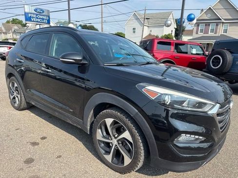 Used 2016 Hyundai Tucson Limited w/ Option Group 03 AWD/4WD image 4