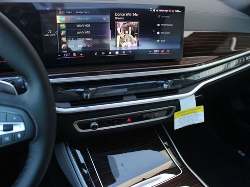 New 2026 BMW X5 sDrive40i image 25