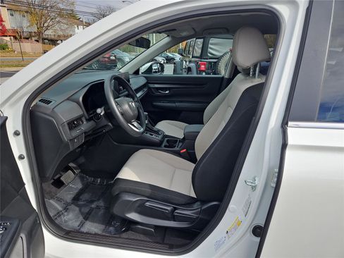 Used 2025 Honda CR-V LX image 15
