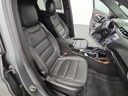 Used 2023 Chevrolet TrailBlazer ACTIV FWD image 34