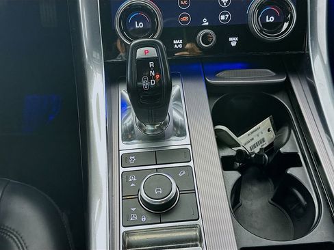 Used 2019 Land Rover Range Rover Sport HSE AWD/4WD image 16