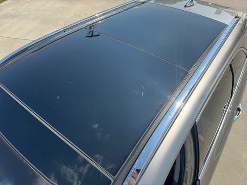 Used 2019 Kia Sorento SX FWD image 25