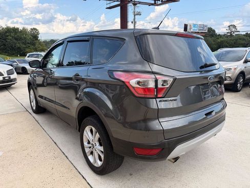 Used 2017 Ford Escape SE AWD/4WD image 9