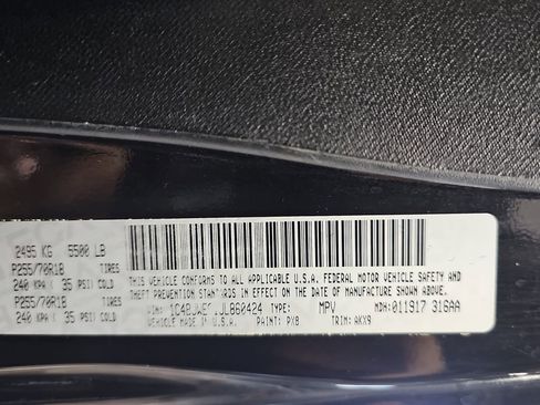 Used 2018 Jeep Wrangler Unlimited Sahara image 32