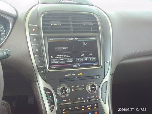 Used 2016 Lincoln MKX Reserve w/ Driver Assistance Package AWD/4WD image 13