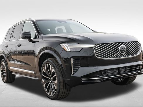 New 2026 Volvo XC90 T8 Plus w/ Protection Package Premier image 3