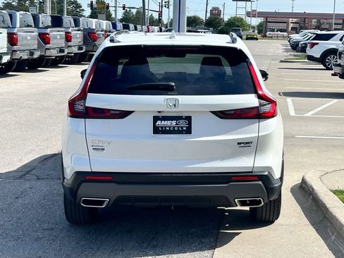 Used 2025 Honda CR-V Sport Touring image 5