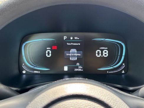 Used 2025 Kia Soul LX w/ LX Technology Package FWD image 37