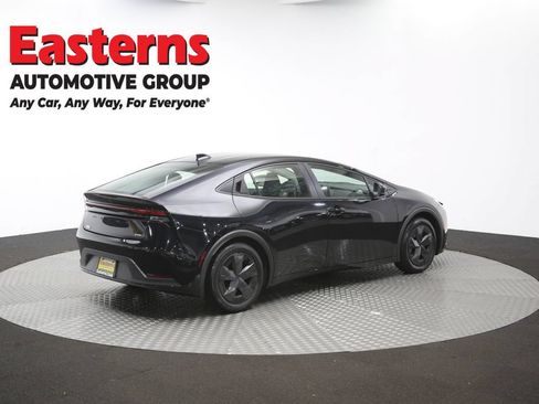 Used 2025 Toyota Prius LE FWD image 39