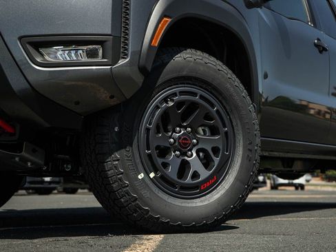 New 2026 Nissan Frontier PRO-4X w/ Tow Package AWD/4WD image 6
