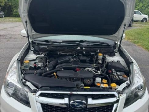 Used 2014 Subaru Legacy 2.5i Premium AWD/4WD image 19