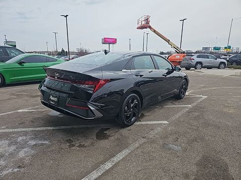 New 2026 Hyundai Elantra SEL Sport Premium FWD image 5