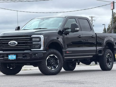 New 2026 Ford F350 Platinum w/ Tremor Off-Road Package AWD/4WD image 8