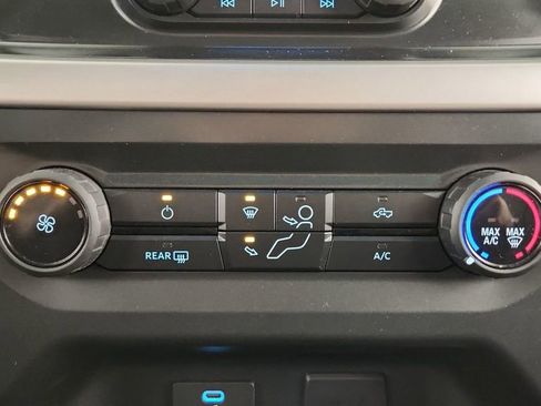 Used 2022 Ford F150 XLT image 14