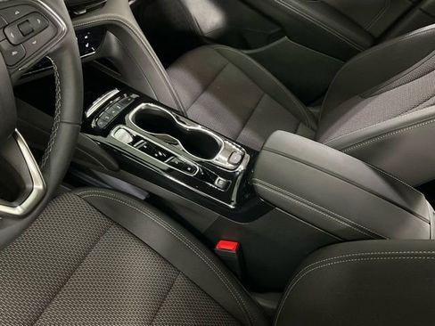 Used 2023 Buick Envision Preferred image 16