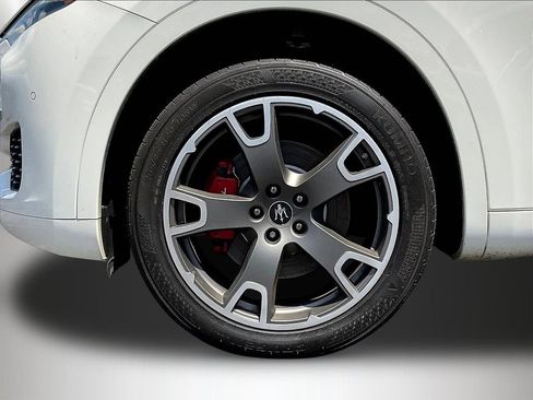 Used 2023 Maserati Levante GT AWD/4WD image 34
