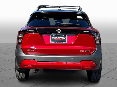 New 2026 Nissan Kicks SR w/ Cold Weather Package image 4