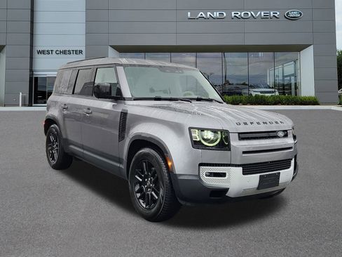 Used 2024 Land Rover Defender 110 S image 2