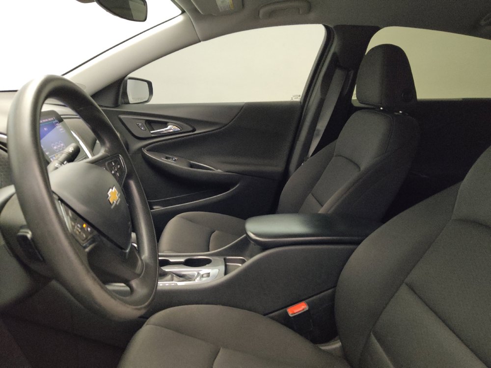 Used 2023 Chevrolet Malibu LS FWD image 17