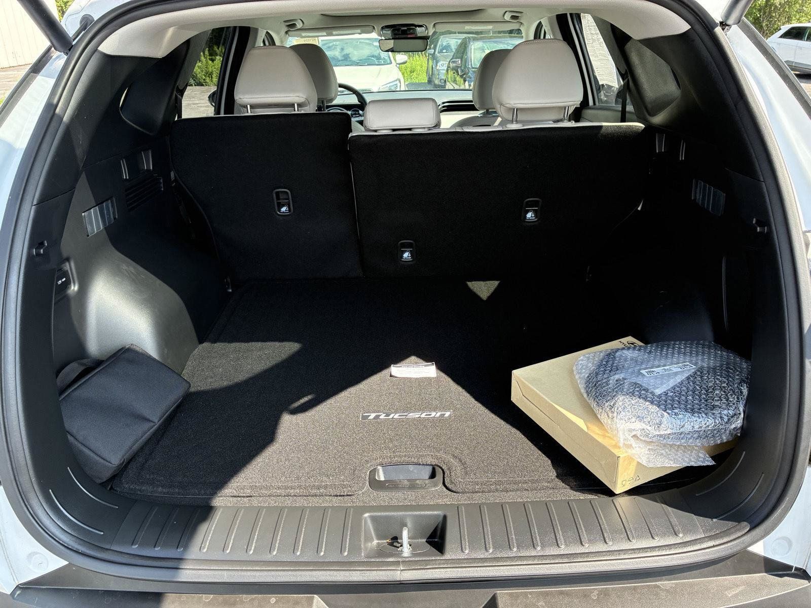 New 2024 Hyundai Tucson Limited AWD/4WD image 11
