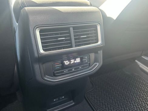 New 2026 Volkswagen Atlas SE image 49