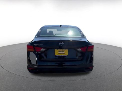 Used 2025 Nissan Altima 2.5 SV FWD image 12