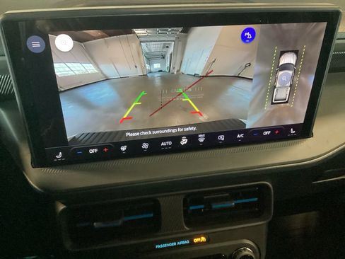 New 2026 Ford Maverick Lobo image 20