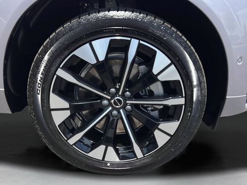 New 2026 Volvo XC60 T8 Plus AWD/4WD image 10