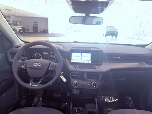 Used 2023 Ford Maverick XL image 10