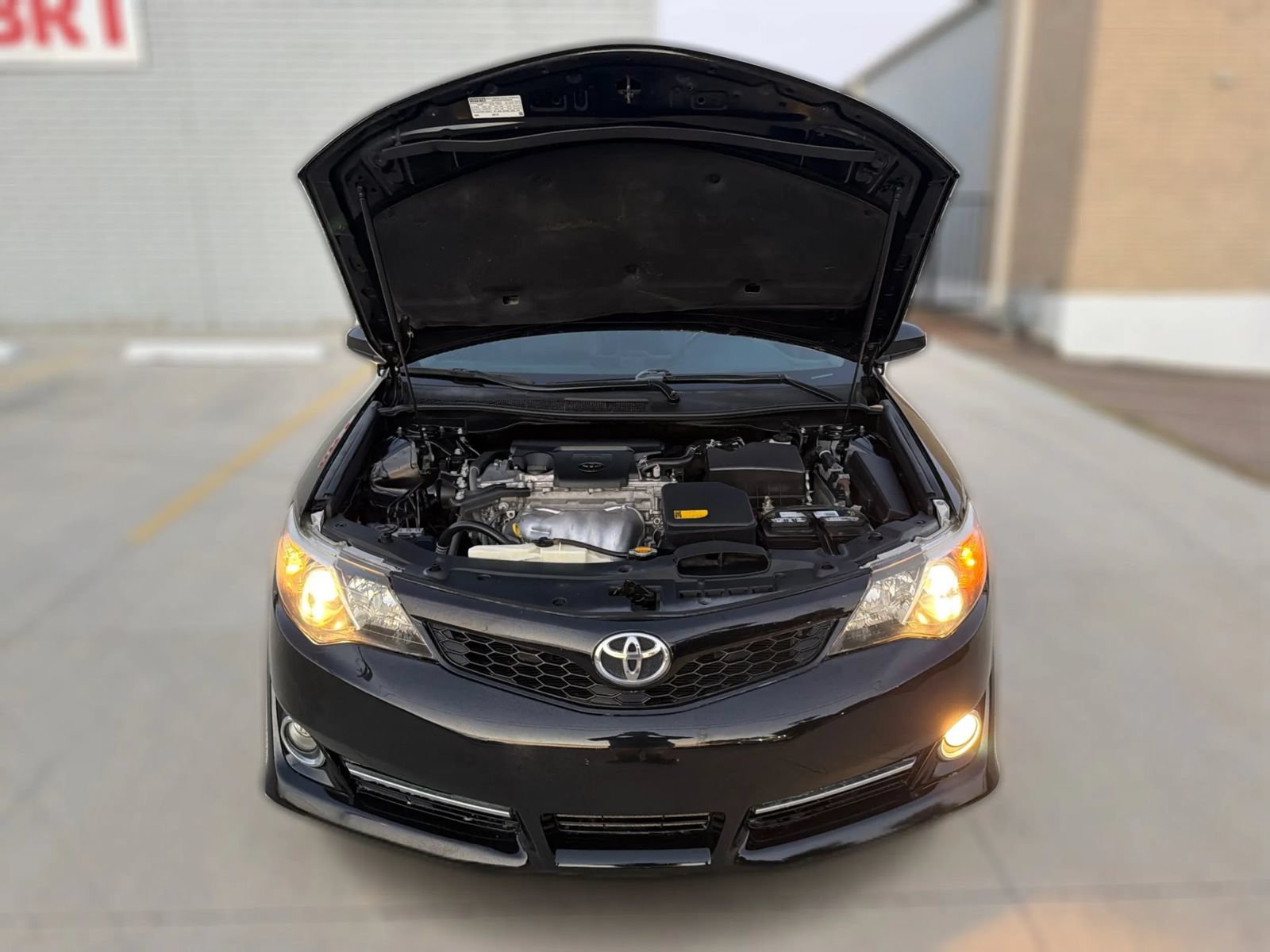 Used 2012 Toyota Camry SE FWD image 14